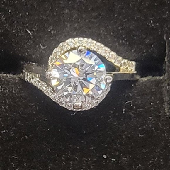 2ct Fashion Clear Stone Rings - Picture 2 of 8